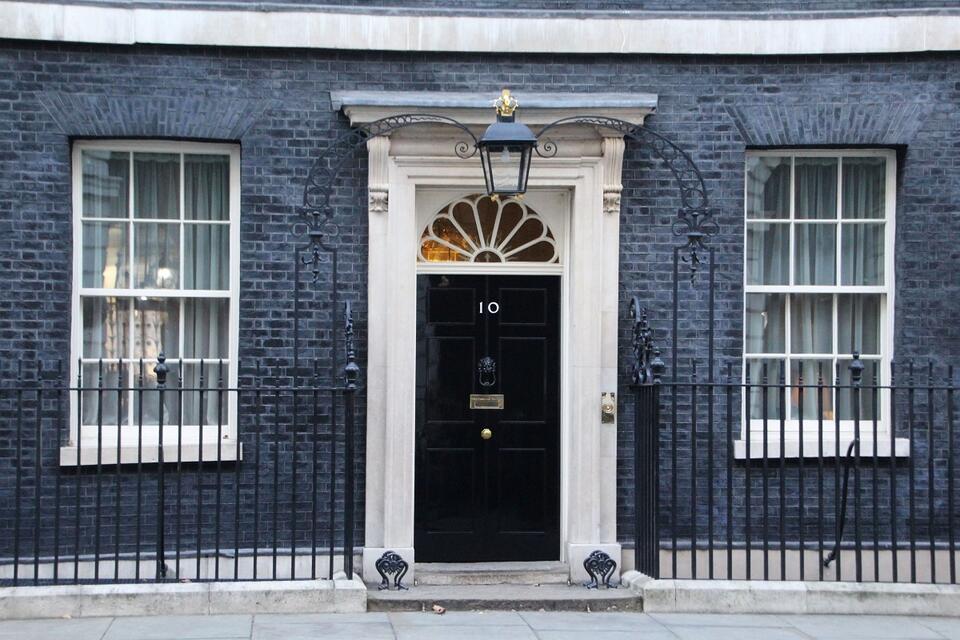 Downing Street 10 w Londynie, siedziba brytyjskiego premiera / autor: Fratria