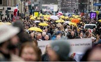 Holandia: Wielotysięczna demonstracja przeciw restrykcjom