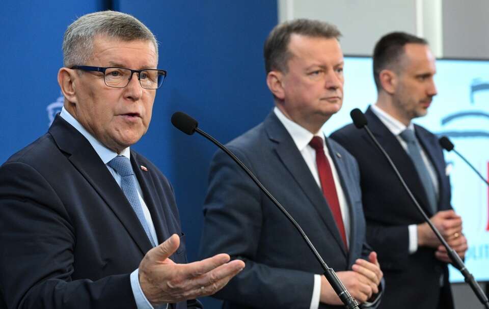 Mariusz Błaszczak / autor: PAP/Radek Pietruszka