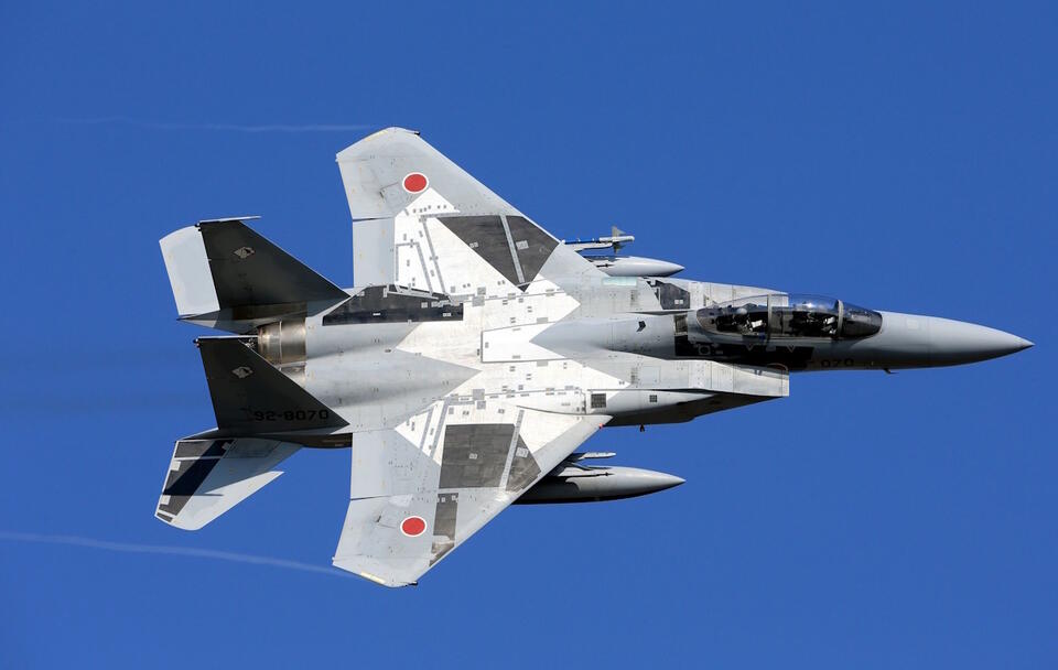 Japońskie siły samoobrony powietrznej Mitsubishi F-15DJ / autor: Wikimedia Commons-Cp9asngf / Creative Commons Attribution-Share Alike 4.0