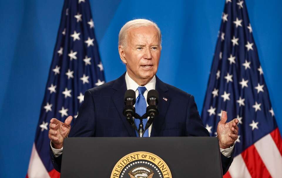 Joe Biden  / autor: PAP/EPA/JIM LO SCALZO