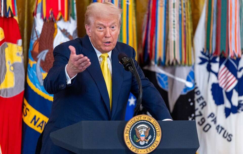 Donald Trump / autor: PAP/EPA/SHAWN THEW