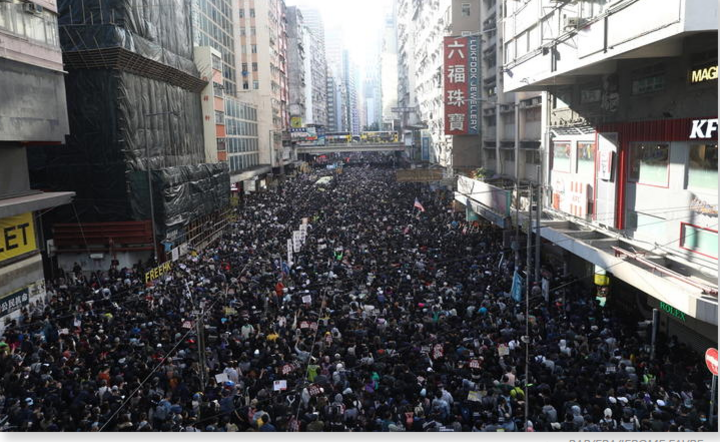 Ostatnie protesty wzmogły zainteresowanie HRW Hongkongiem / autor: PIxabay