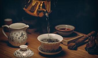 USA: Leczą wirusa... ziołową herbatą!