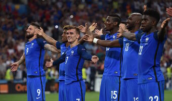 Francuscy piłkarze zarobili już po 250 tys. euro