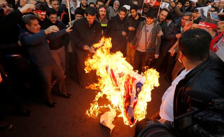 Protesty w Teheranie / autor: PAP/EPA/ABEDIN TAHERKENAREH