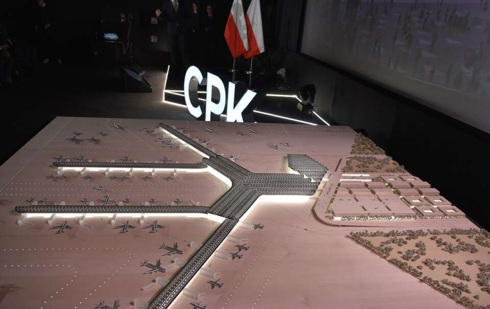 Kolejny "problem" z CPK? Kancelaria Prezydenta odpowiada PPL