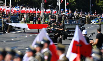 „Le Figaro”: w Warszawie miał miejsce pokaz siły