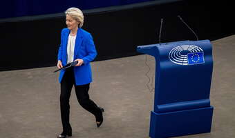 Niezatapialna Ursula von der Leyen