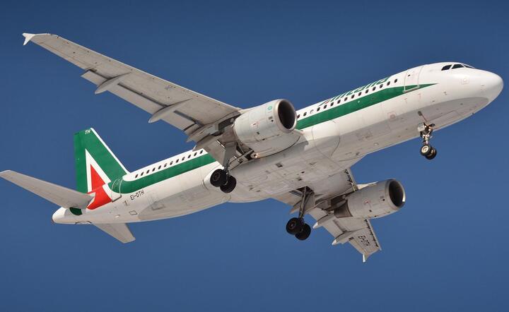 samolot linii Alitalia / autor: Pixabay