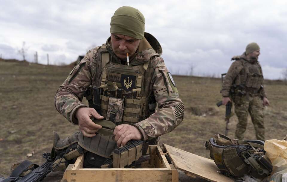 Ukraińscy żołnierze z 72. Brygady Zmechanizowanej / autor: PAP/EPA/OLGA KOVALOVA