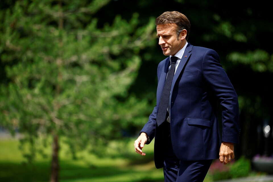 Prezydent Francji Emmanuel Macron / autor: PAP/EPA/SARAH MEYSSONNIER / POOL