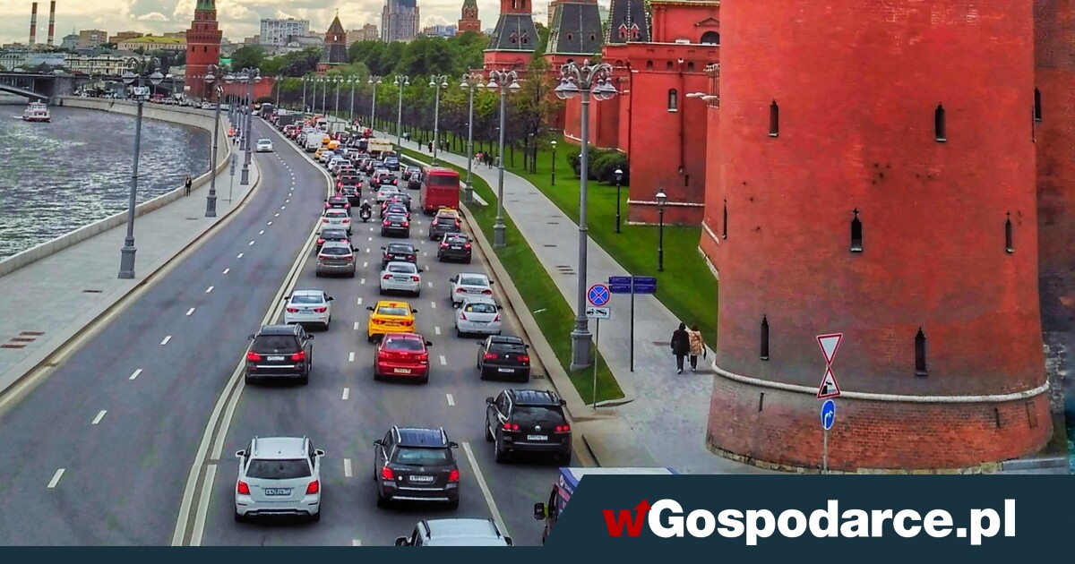 W Moskwie racjonują benzynę