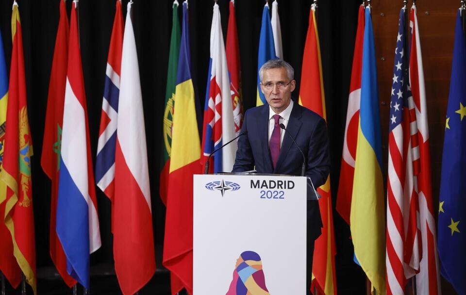 Sekretarz Generalny NATO Jens Stoltenberg podczas Zgromadzenia Parlamentarnego NATO w Madrycie / autor: PAP/EPA/CHEMA MOYA