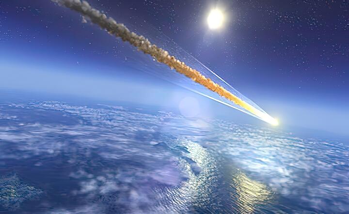 Panika na Gran Canaria - meteoryt z hukiem wpadł do morza