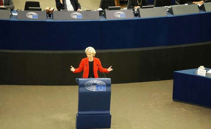 Przewodnicząca KE Ursula von der leyen / autor: Fratria