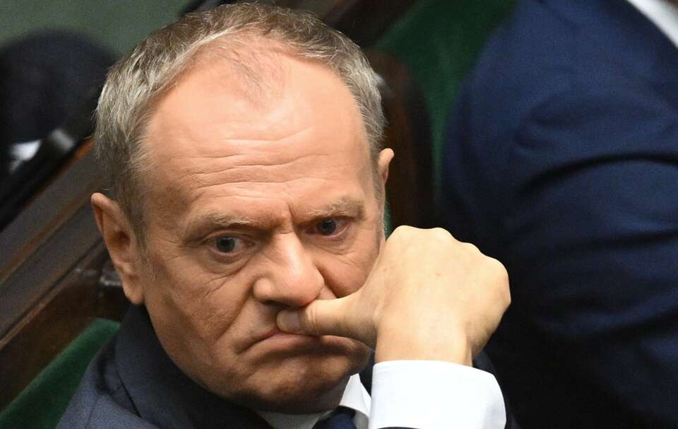 Tusk straszył ws. SAFE / autor: PAP/Radek Pietruszka