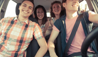 Wspólne przejazdy (carpooling) – kiedy kierowca musi zapłacić podatek?