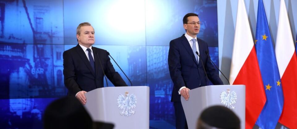 Premier Mateusz Morawiecki, wicepremier Piotr Gliński  / autor: 	PAP/Rafał Guz