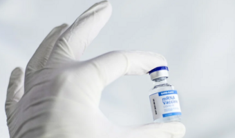 Kolejne dawki przypominające szczepionki przeciw Covid-19 mogą osłabić odporność