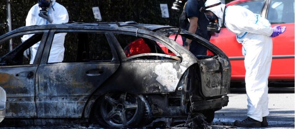 polisen.se / autor: Policja bada samochód, w którym eksplodowała bomba w  dzielnicy Malmö, Ribersborg