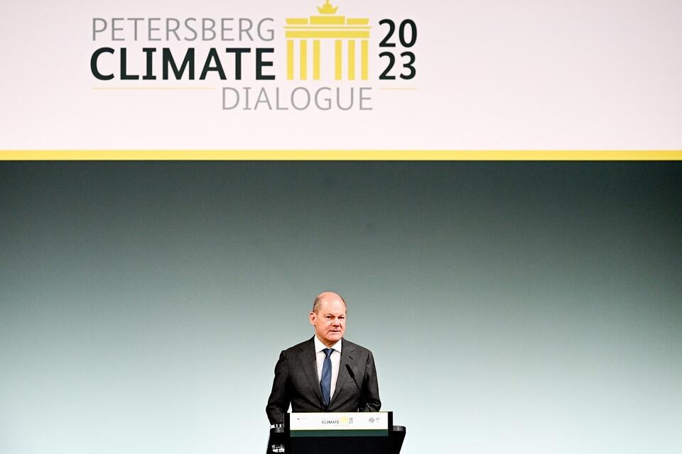 Kanclerz Niemiec Olaf Scholz podczas Petersberger Klimadialog / autor: PAP/EPA/FILIP SINGER