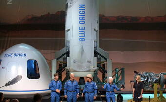 Bezos: misją Blue Origin nie jest ucieczka z Ziemi