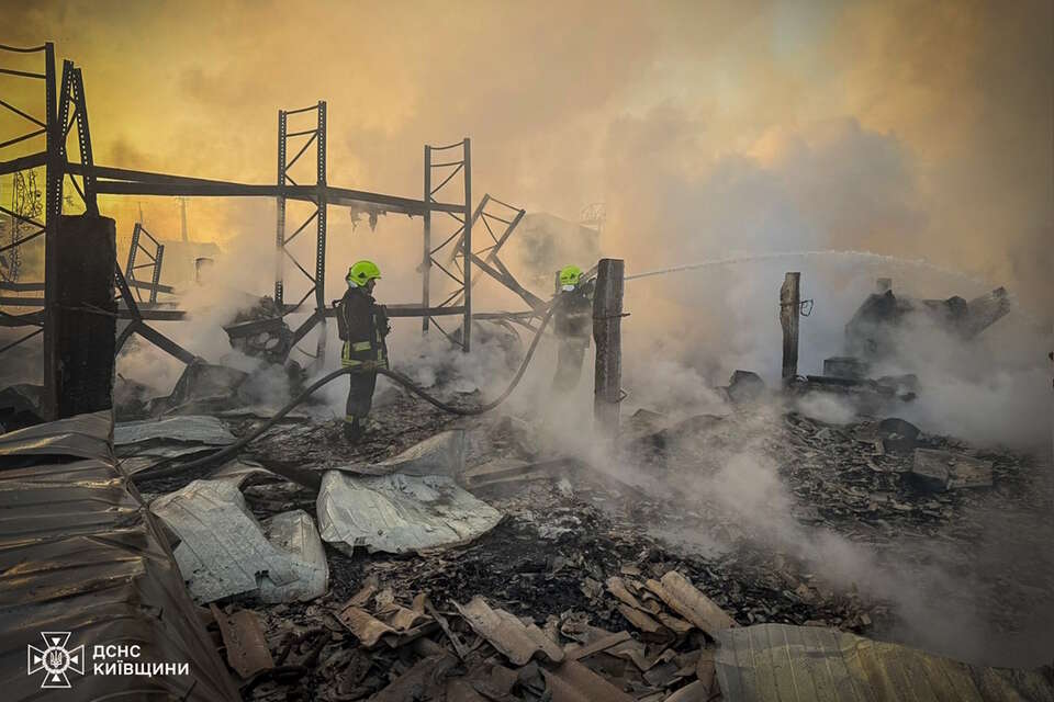 Pożar po rosyjskim ataku / autor: Facebook / ДСНС України