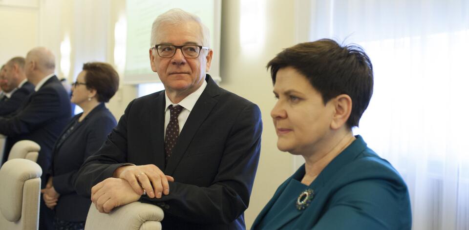Jacek Czaputowicz (left) and Beata Szydlo (right) / autor: wPolityce.pl