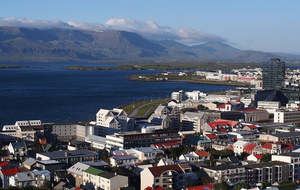 Fragment panoramy miasta Reykjavík / autor: rheins/CC/Wikimedia Commons