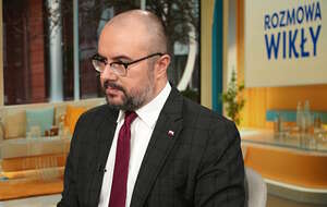 Na zdjęciu poseł PiS Paweł Jabłoński na antenie Telewizji wPolsce24 / autor: Telewizja wPolsce24