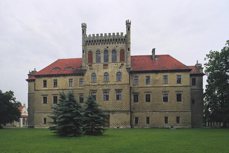 „Zamek na Mirowie”– siedziba rodu Myszkowskich