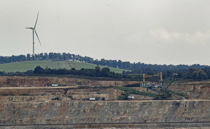 kopalnia węgla brunatnego, część komlpeksu przemysłowego Turów / autor: fotoserwis PAP
