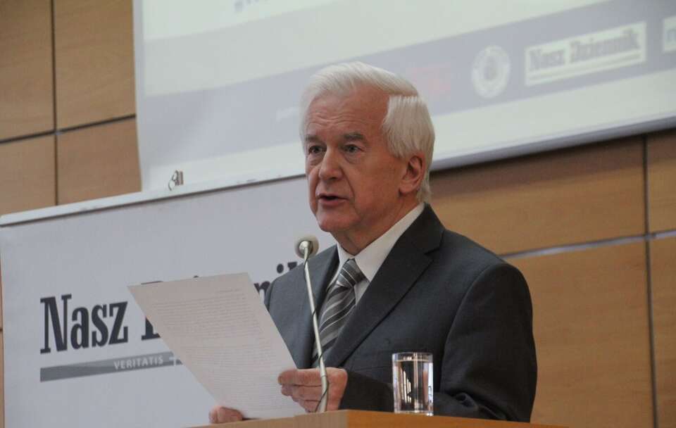 Prof. Janusz Kawecki / autor: Fratria