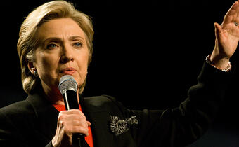 Afera mailowa Clinton: FBI oczyszcza, ale to nie koniec problemów kandydatki Demokratów
