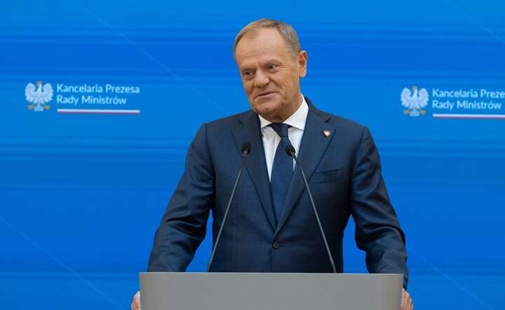 Premier Donald Tusk obiecywał oszczędny rząd. Kolejna obietnica Tuska bez pokrycia / autor: Fratria / Andrzej Wiktor