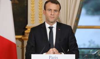 Macron podlizuje się Putinowi