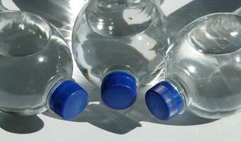 Światowe sposoby na recykling opakowań