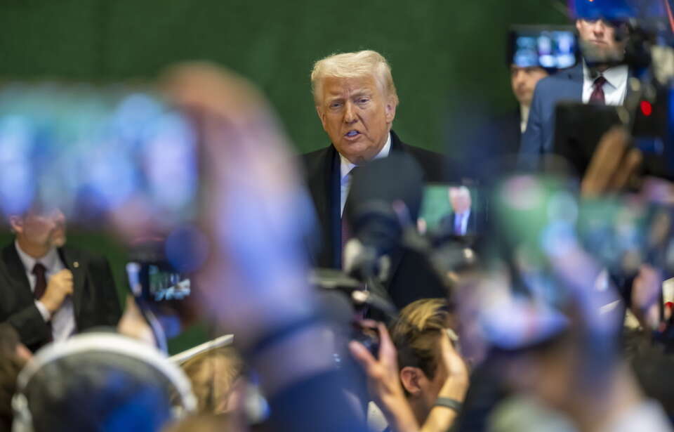 Co Niemcy sądzą o prezydencie Donaldzie Trumpie? / autor: PAP/EPA