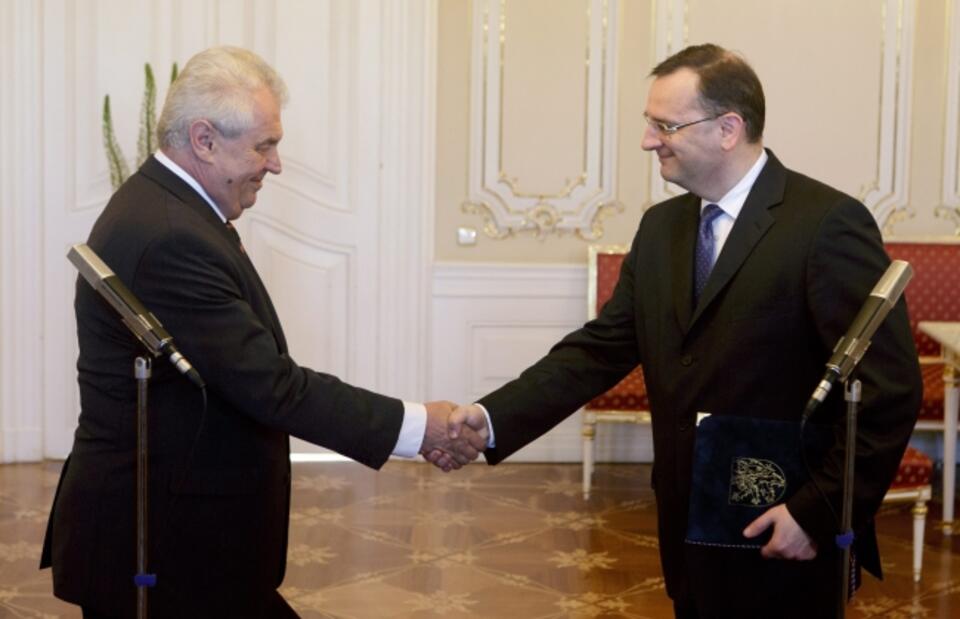 Prezydent Milos Zeman odbiera dymisję Petra Neczasa. Fot. PAP / EPA 