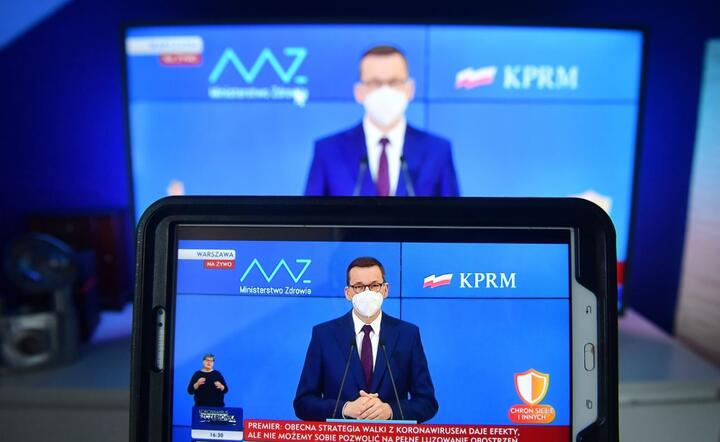 Premier Mateusz Morawiecki podczas konferencji prasowej / autor: PAP/Radek Pietruszka