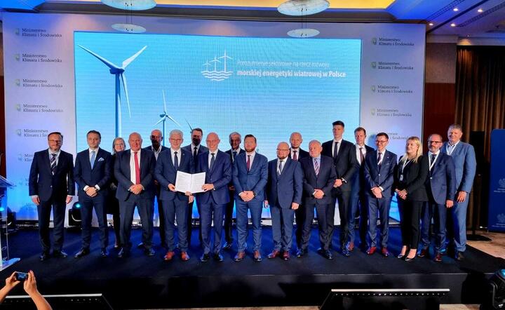 podpisanie sektorowego porozumienia na rzecz rozwoju morskiej energetyki wiatrowej w Polsce, 15 września, Warszawa / autor: Fratria