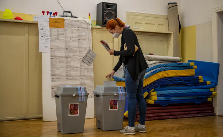 Wybory na Czechach / autor: PAP/EPA/MARTIN DIVISEK