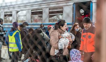 PIE: 10 mld zł wydali Polacy pomagając uchodźcom z Ukrainy