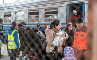 PIE: 10 mld zł wydali Polacy pomagając uchodźcom z Ukrainy