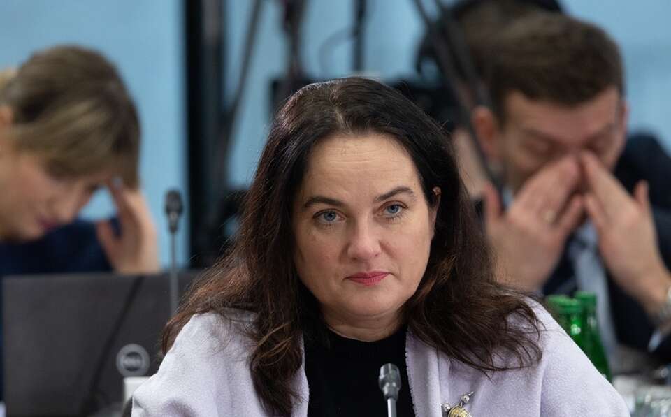 Poseł Anita Kucharska-Dziedzic podczas posiedzenia komisji śledczej, 2024 r. / autor: Fratria