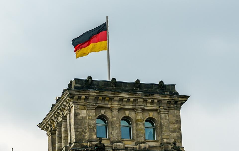 Niemiecka flaga / autor: Fratria