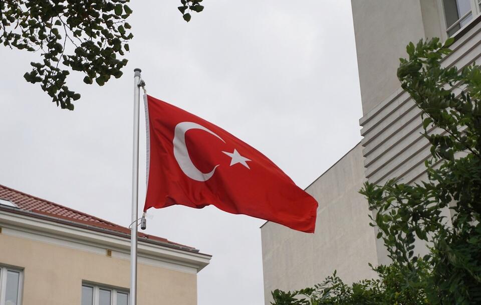 flaga Turcji / autor: Fratria