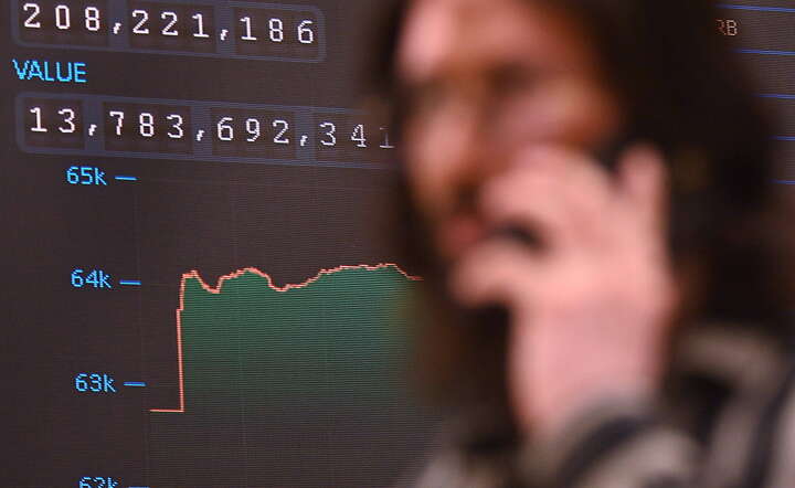 Fundamenty pod trwające odbicie na rynkach akcji wciąż pozostają solidne / autor: PAP/EPA/SHAHZAIB AKBER