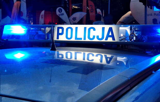 Policjant w Warszawie pod wpływem alkoholu / autor: Fratria